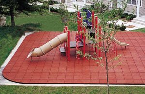 Play Structure with Rubber Tiles Surfacing