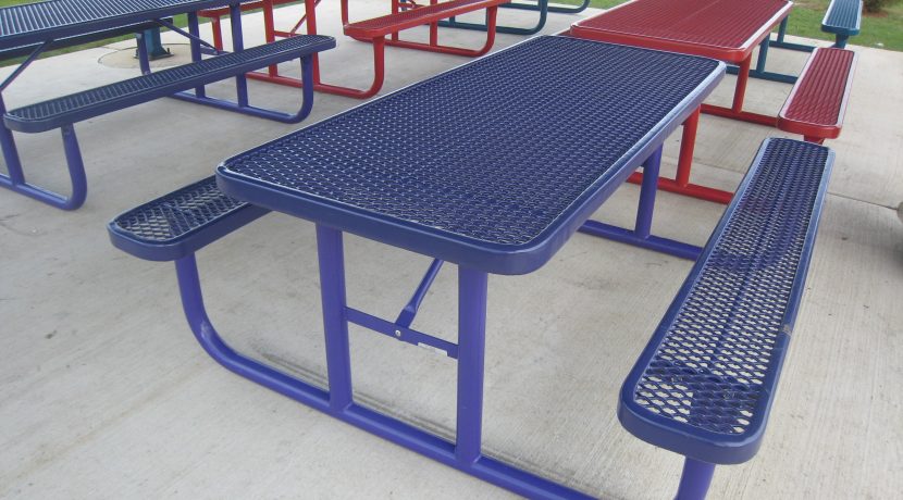 Wabash Valley Signature Picnic Table