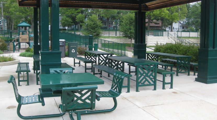 DuMor Site Furniture at Washington Park in Downers Grove, IL