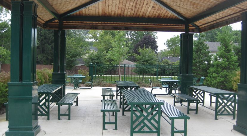 DuMor Site Furniture at Washington Park in Downers Grove, IL