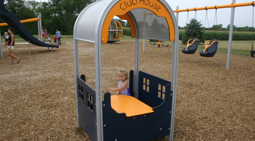 Clubhouse at Prairie Ridge Park in New Lenox