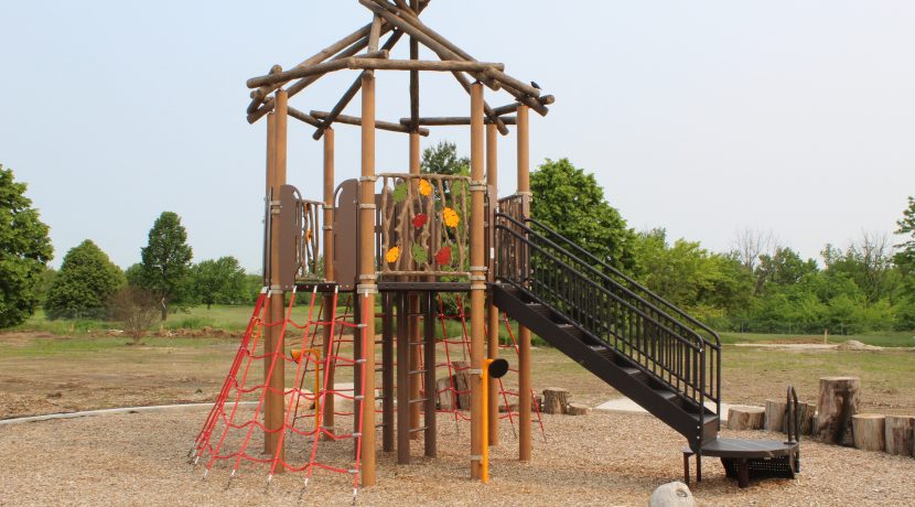 Custom Tree House Play Structure at Heritage Park in Homer Glen, IL