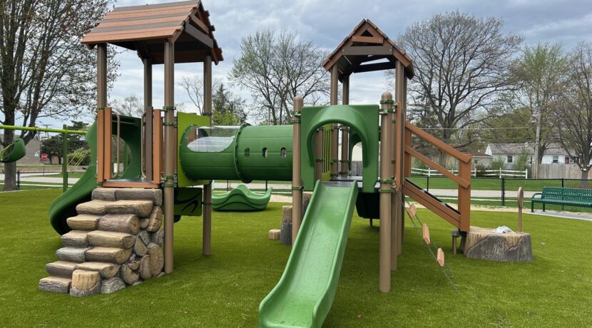Outdoor Nature Lab in Des Plaines
