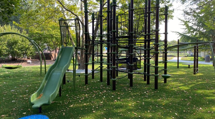 Rehm Park in Oak Park