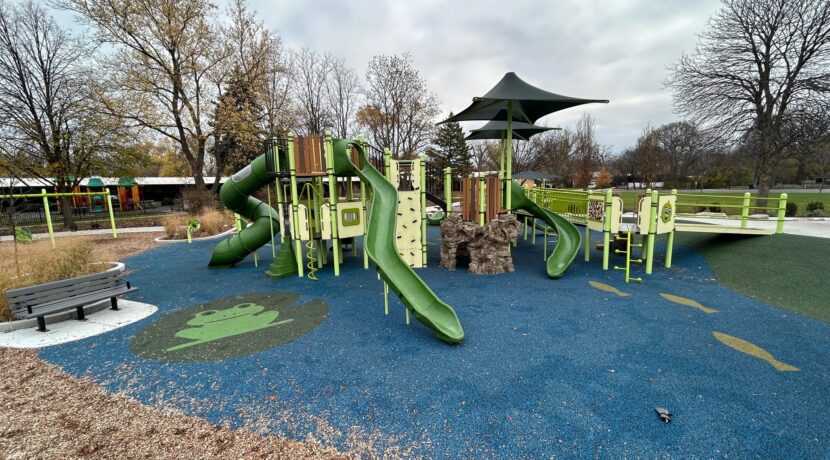 Maine Park in Park Ridge